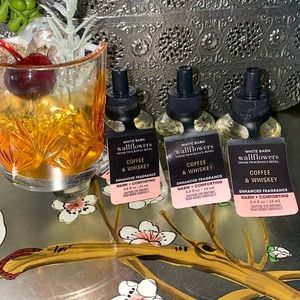 Bath and Bodyworks Wallflower plug 🔌 in and refills of Coffee and Whiskey 🥃